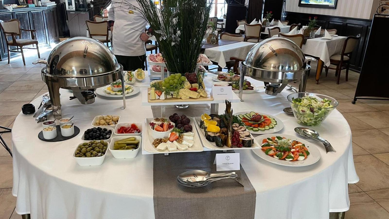 Hotel Zamkowy Валбжих Екстериор снимка
