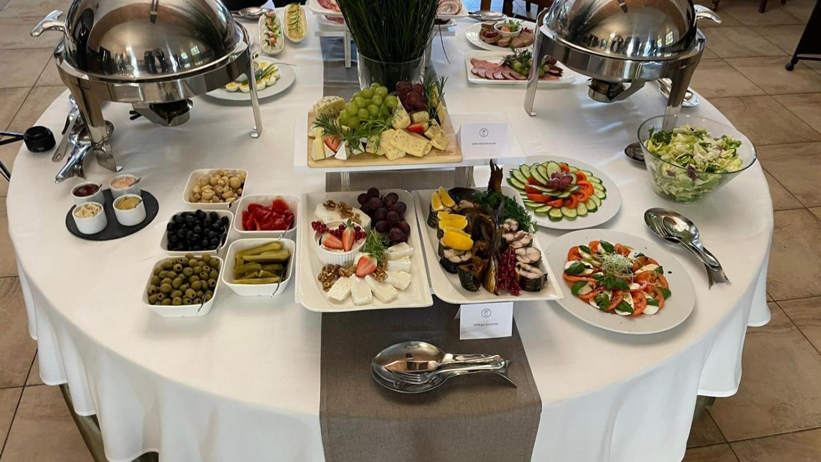 Hotel Zamkowy Валбжих Екстериор снимка