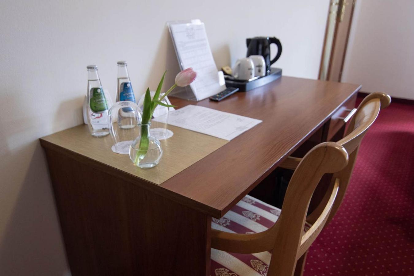 Hotel Zamkowy Валбжих Екстериор снимка