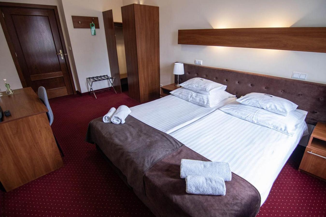 Hotel Zamkowy Валбжих Екстериор снимка
