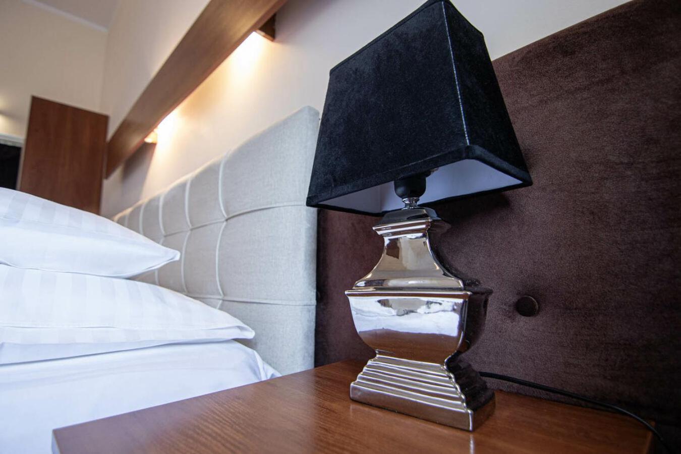Hotel Zamkowy Валбжих Екстериор снимка