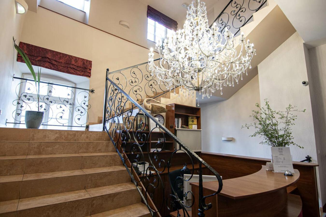 Hotel Zamkowy Валбжих Екстериор снимка