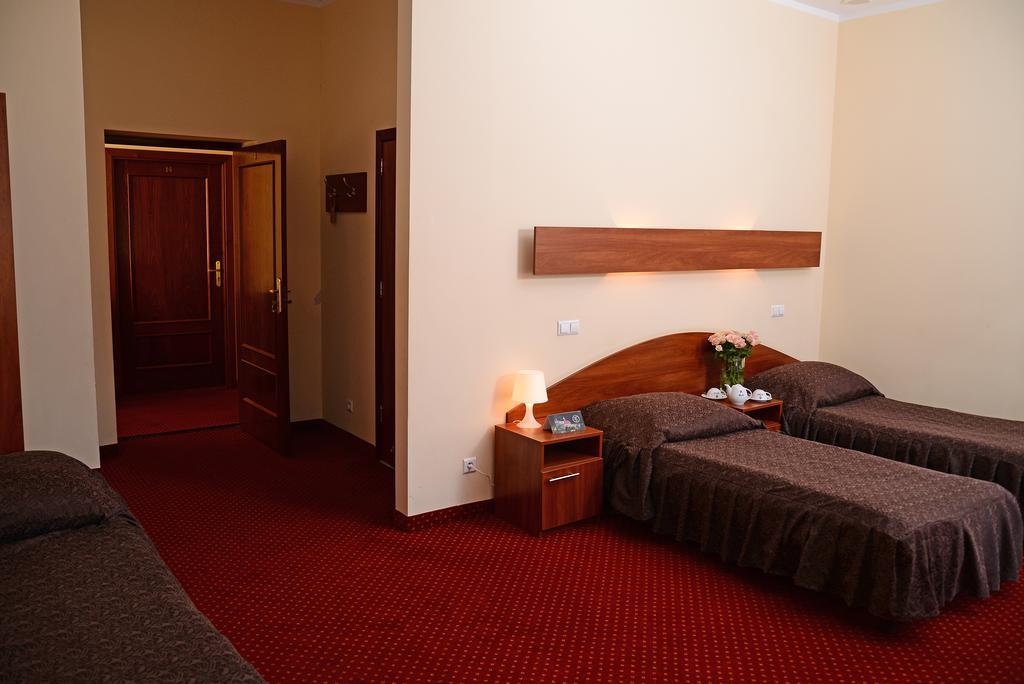 Hotel Zamkowy Валбжих Екстериор снимка