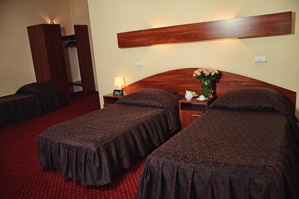 Hotel Zamkowy Валбжих Екстериор снимка